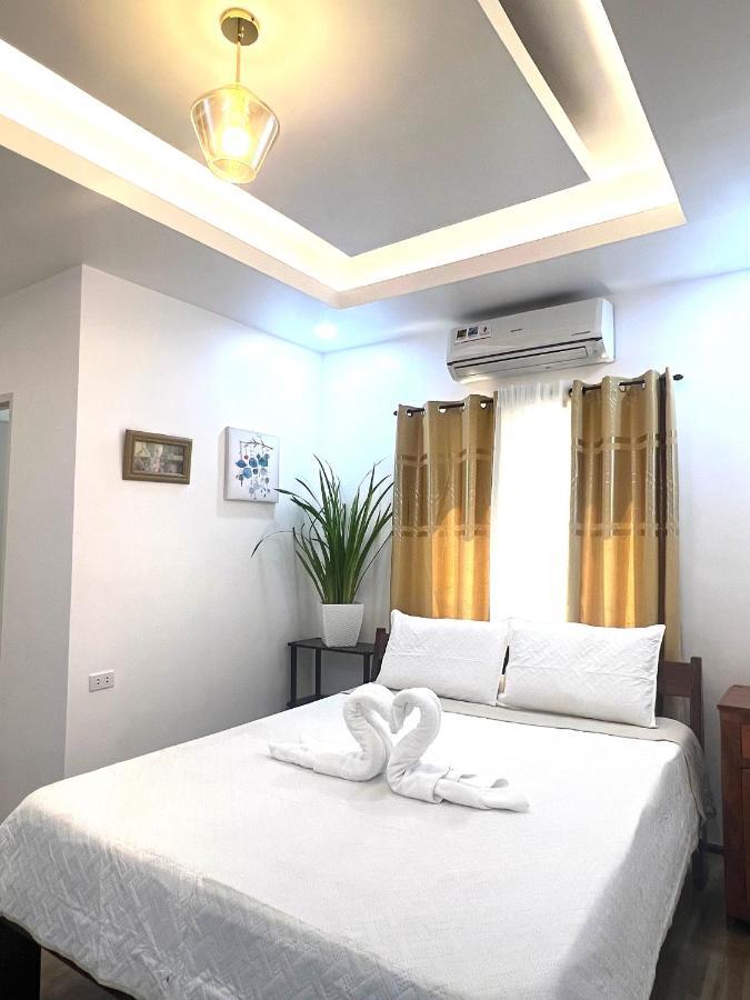 Rich-Vania Suites General Luna  Luaran gambar