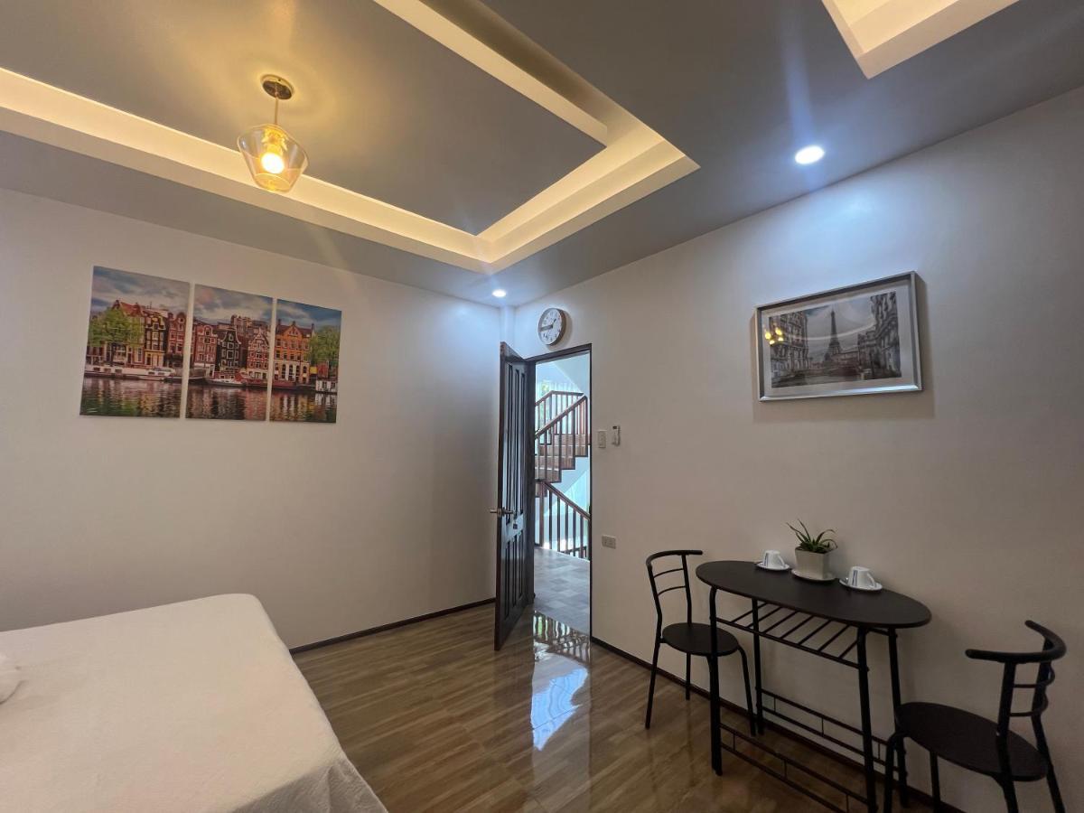 Rich-Vania Suites General Luna  Luaran gambar