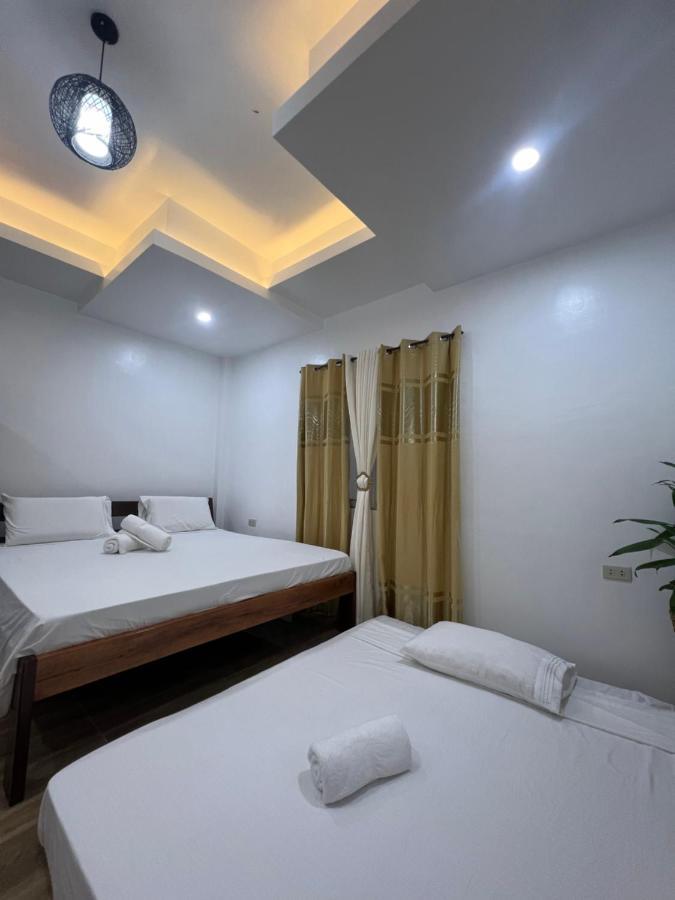 Rich-Vania Suites General Luna  Luaran gambar